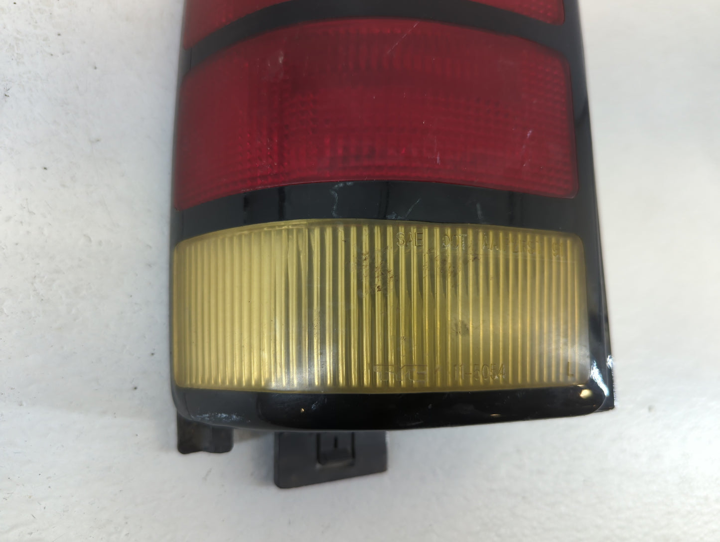 1991 Dodge Caravan Tail Light Assembly Driver Left OEM P/N:5054B 115054B, 11-5054B Fits OEM Used Auto Parts - Oemusedautopar