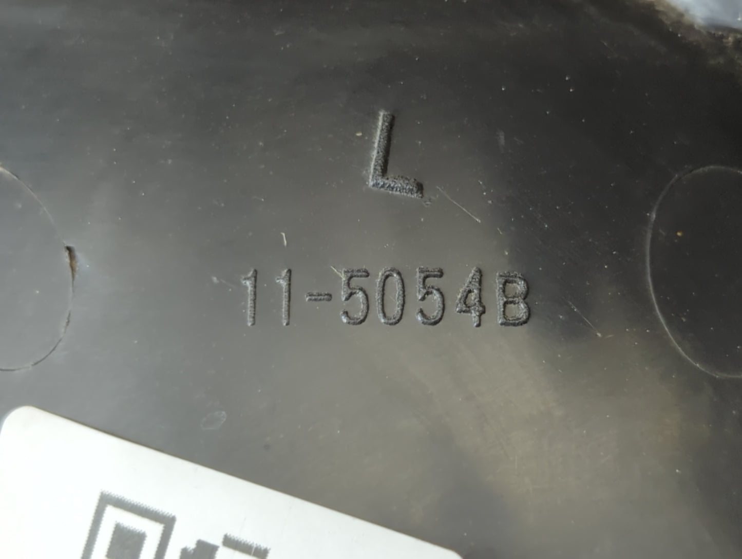 1991 Dodge Caravan Tail Light Assembly Driver Left OEM P/N:5054B 115054B, 11-5054B Fits OEM Used Auto Parts - Oemusedautopar