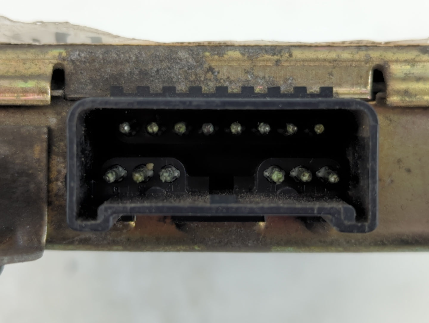 1991 Ford F-350 Super Duty Body Control Module Bcm Inner Cabin Fuse Box - Oemusedautoparts1.com