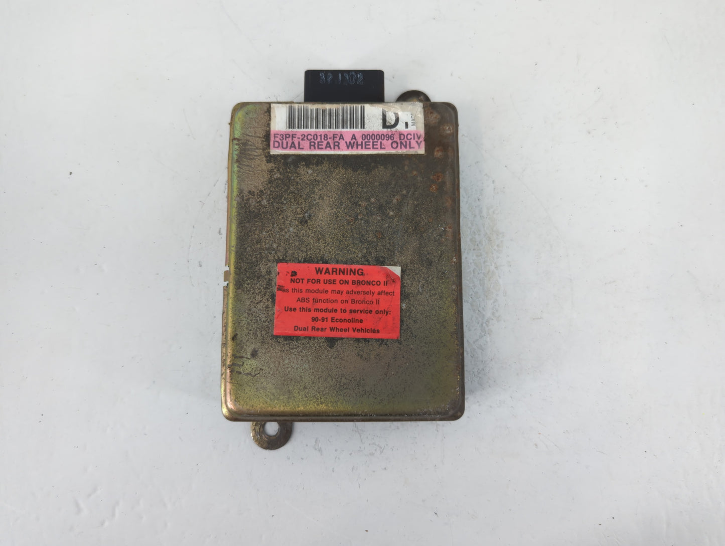 1991 Ford F-350 Super Duty Body Control Module Bcm Inner Cabin Fuse Box - Oemusedautoparts1.com