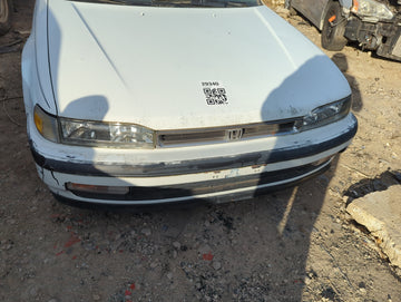 1991 Honda Accord Front Grille Bumper Not Included - Oemusedautoparts1.com