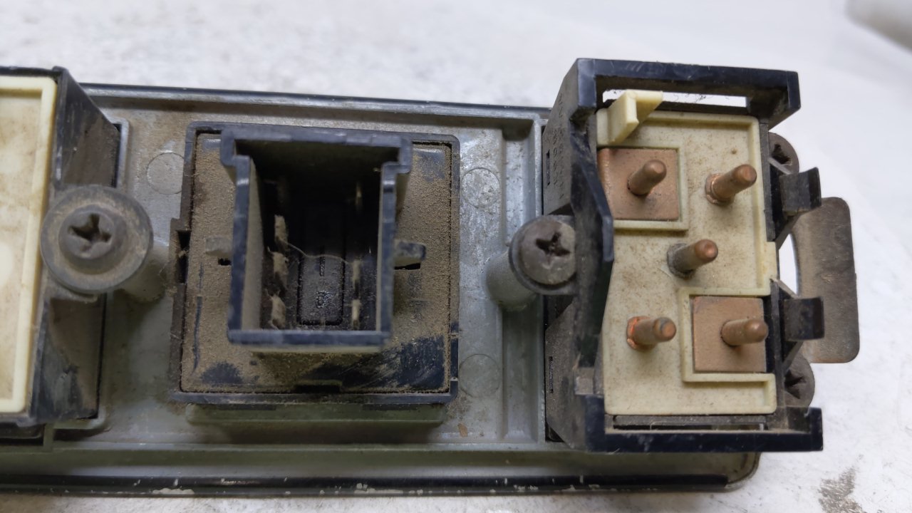 1991 Mercury Montego Master Power Window Switch Replacement Driver Side Left Fits OEM Used Auto Parts - Oemusedautoparts1.co