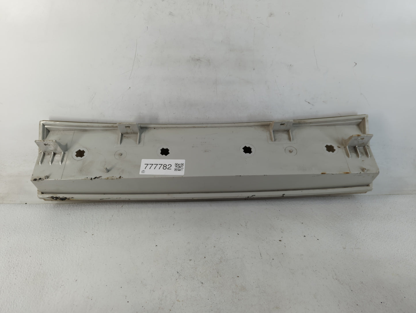 1991 Mercury Sable Front Grille Bumper Not Included - Oemusedautoparts1.com