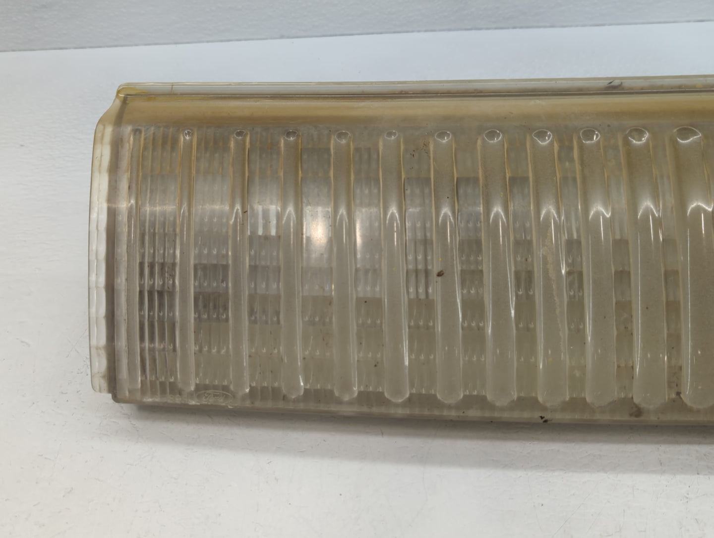1991 Mercury Sable Front Grille Bumper Not Included - Oemusedautoparts1.com