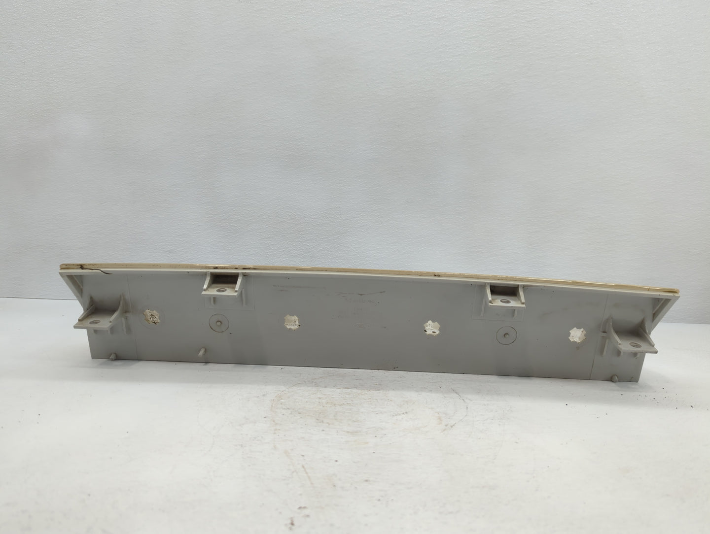 1991 Mercury Sable Front Grille Bumper Not Included - Oemusedautoparts1.com