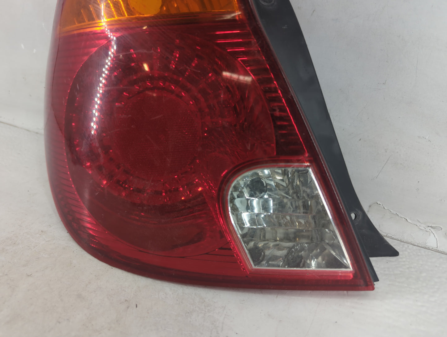 1987-1995 Nissan Pathfinder Tail Light Assembly Driver Left OEM P/N:92401-257 Fits OEM Used Auto Parts - Oemusedautoparts1.c