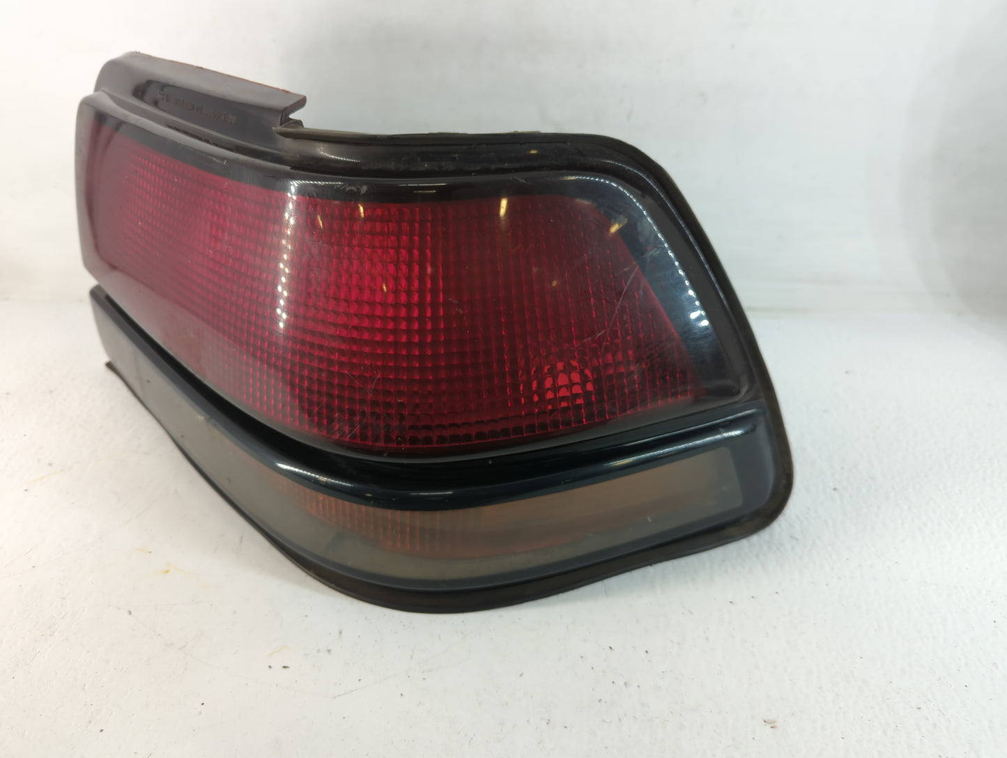 1991 Pontiac Grand Prix Tail Light Assembly Passenger Right OEM P/N:16508954 Fits OEM Used Auto Parts - Oemusedautoparts1.co