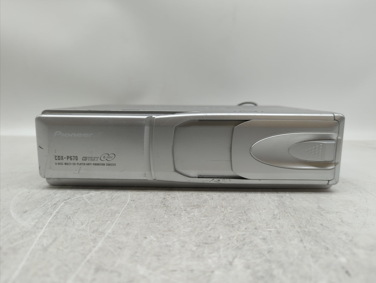 1991 Toyota Land Cruiser Radio AM FM Cd Player Receiver Replacement P/N:CDX-P670 Fits OEM Used Auto Parts - Oemusedautoparts