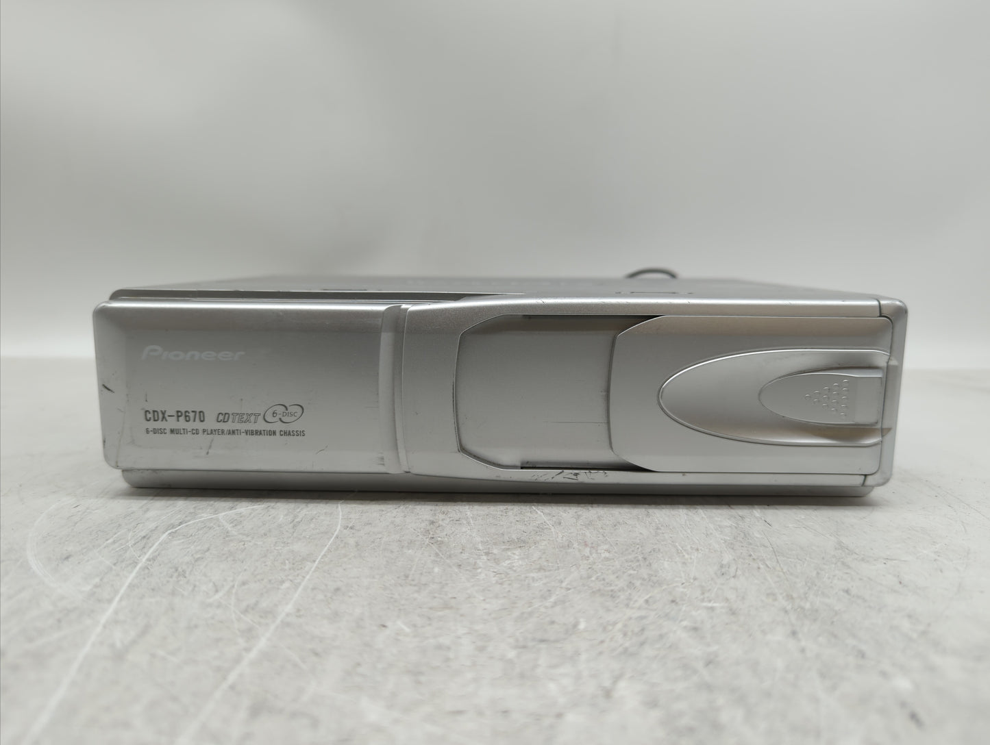 1991 Toyota Land Cruiser Radio AM FM Cd Player Receiver Replacement P/N:CDX-P670 Fits OEM Used Auto Parts - Oemusedautoparts