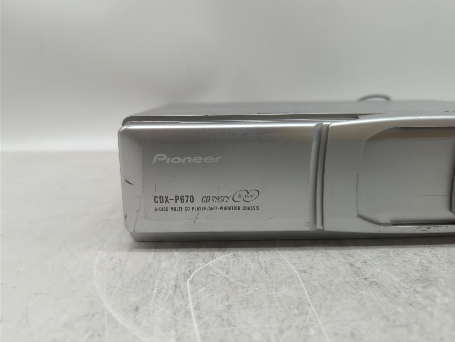 1991 Toyota Land Cruiser Radio AM FM Cd Player Receiver Replacement P/N:CDX-P670 Fits OEM Used Auto Parts - Oemusedautoparts