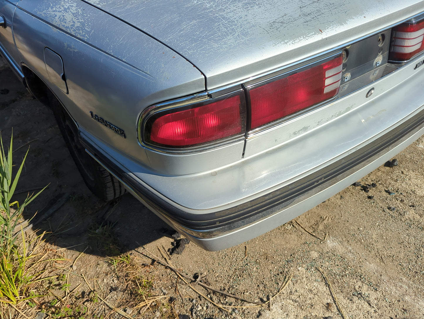 1992 Buick Lesabre Rear Bumper Assembly Oem - Oemusedautoparts1.com