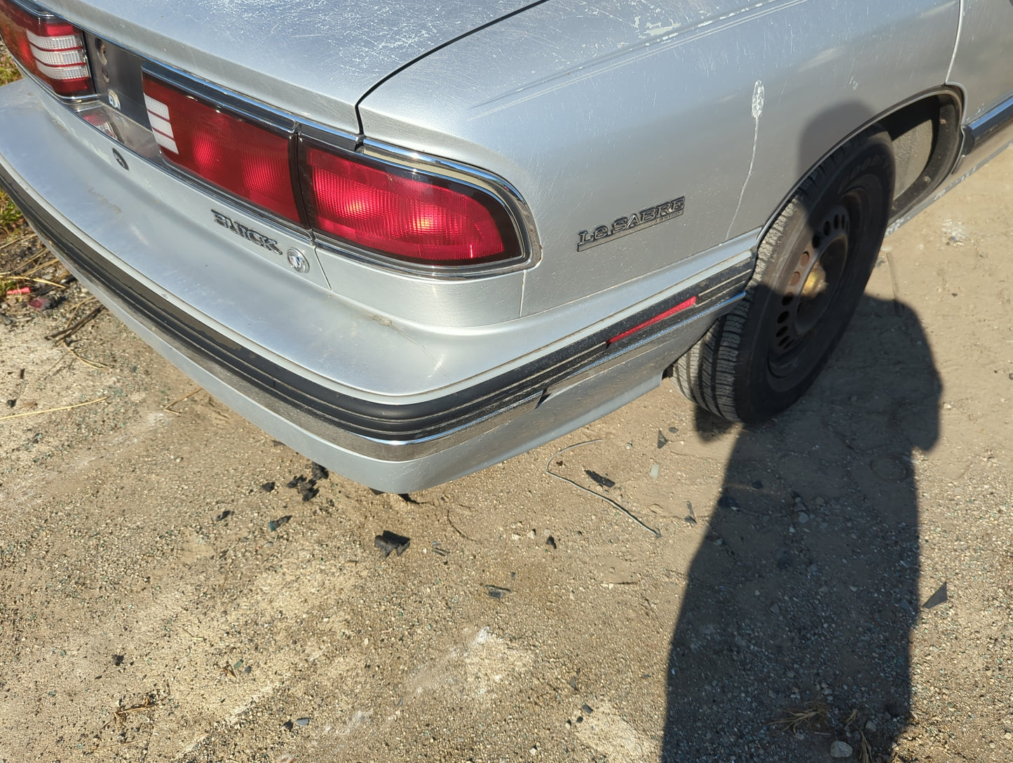 1992 Buick Lesabre Rear Bumper Assembly Oem - Oemusedautoparts1.com