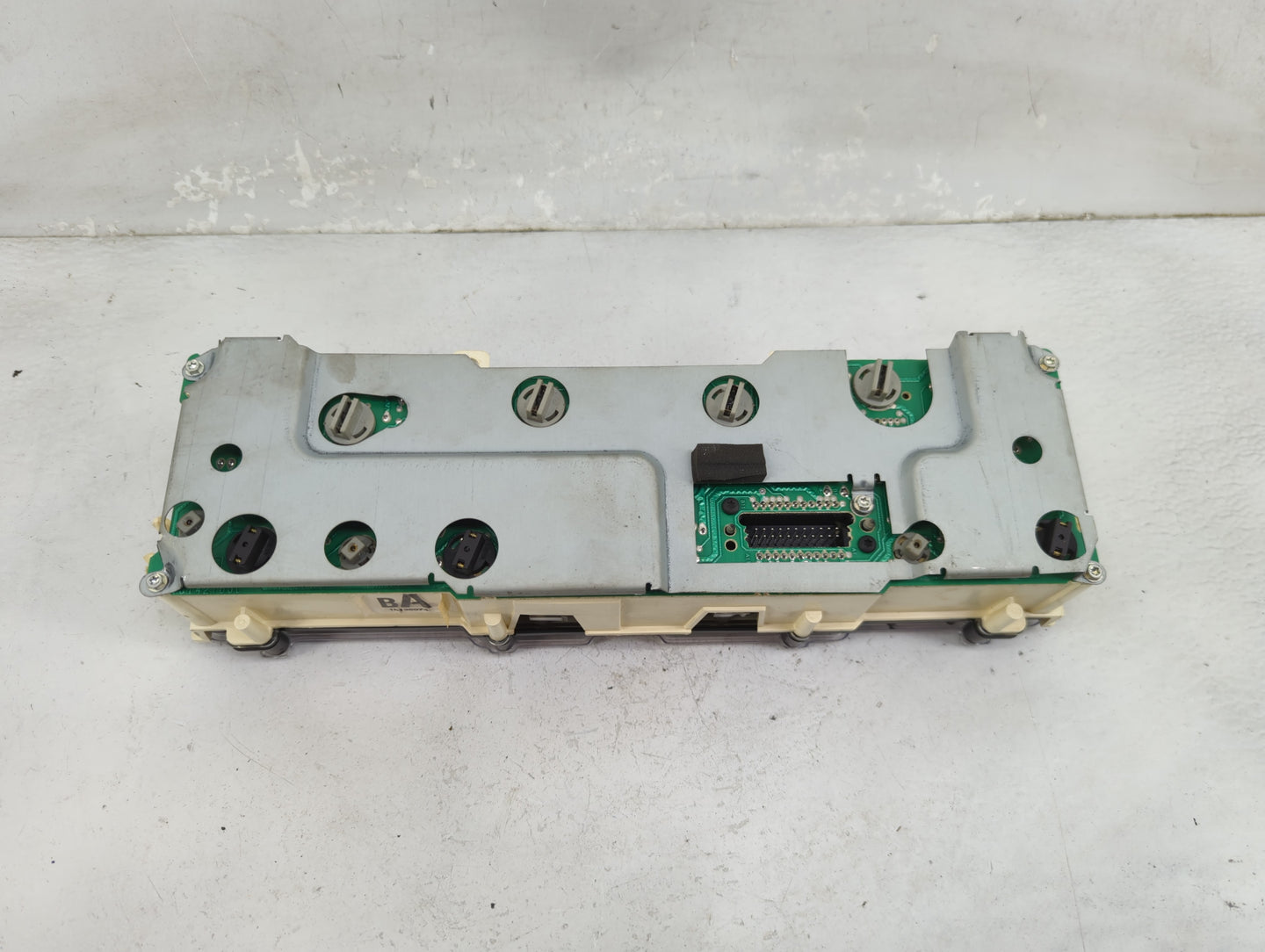 1992 Buick Lesabre Instrument Cluster Speedometer Gauges P/N:16136074 Miles:1K Fits OEM Used Auto Parts - Oemusedautoparts1.
