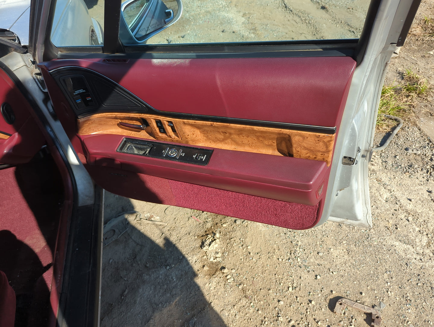1992 Buick Lesabre Front Right Passenger Interior Door Panel Trim - Oemusedautoparts1.com