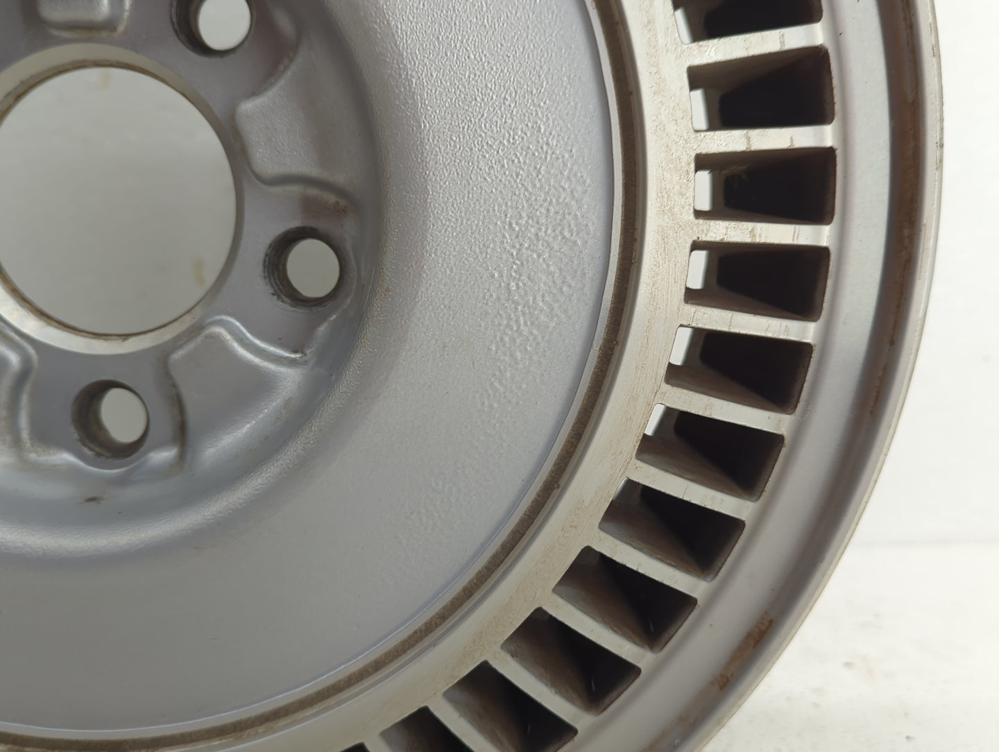 1991-1996 Buick Park Avenue Oem Wheel Rim Silver - Oemusedautoparts1.com