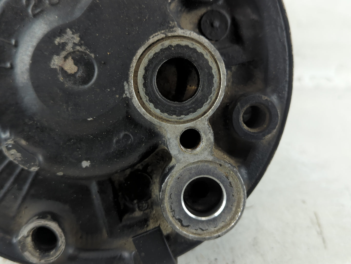 1992 Chevrolet Blazer Air Conditioning A/c Ac Compressor Oem - Oemusedautoparts1.com