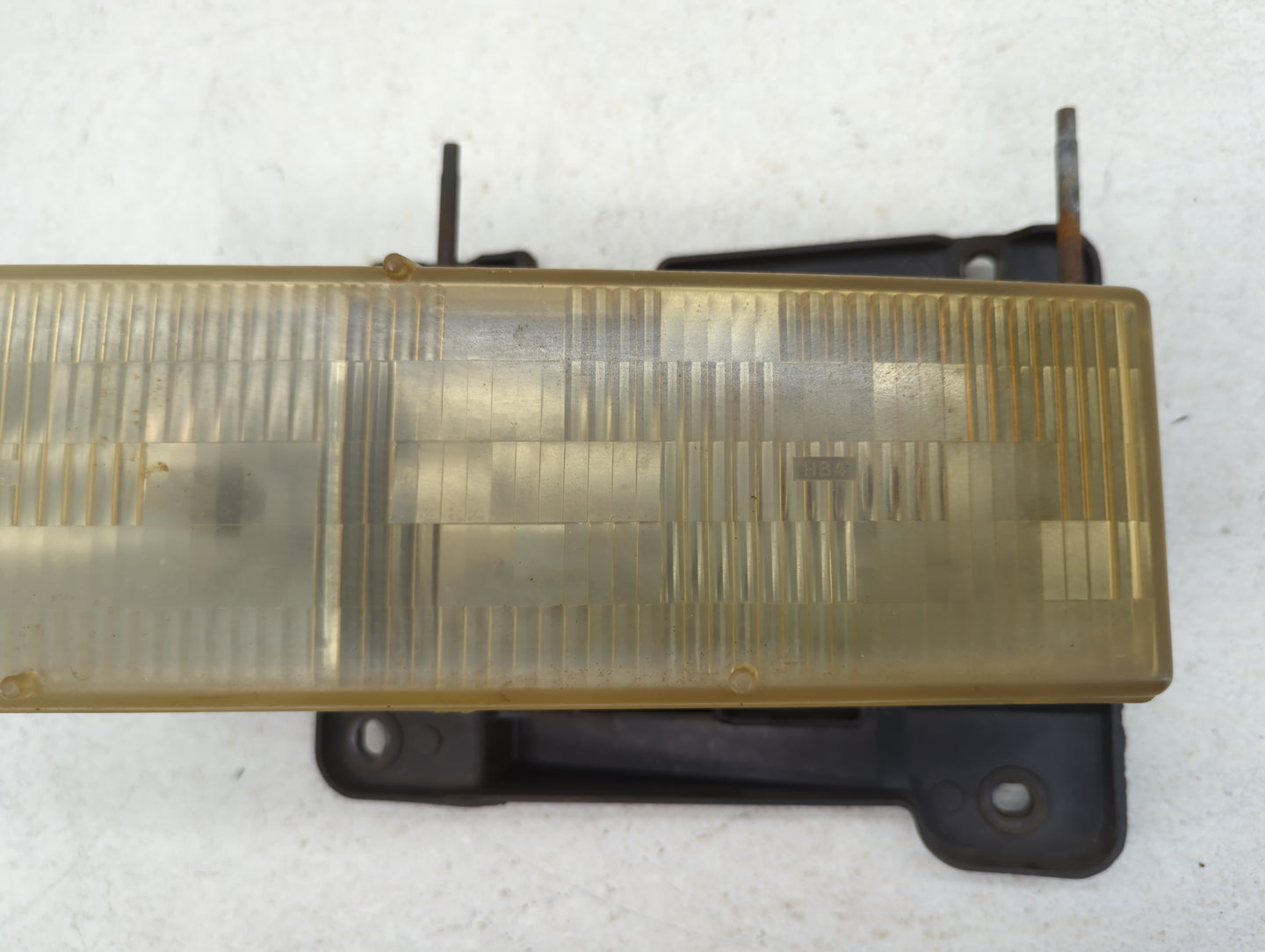 Chevrolet C1500 Driver Left Oem Head Light Headlight Lamp - Oemusedautoparts1.com