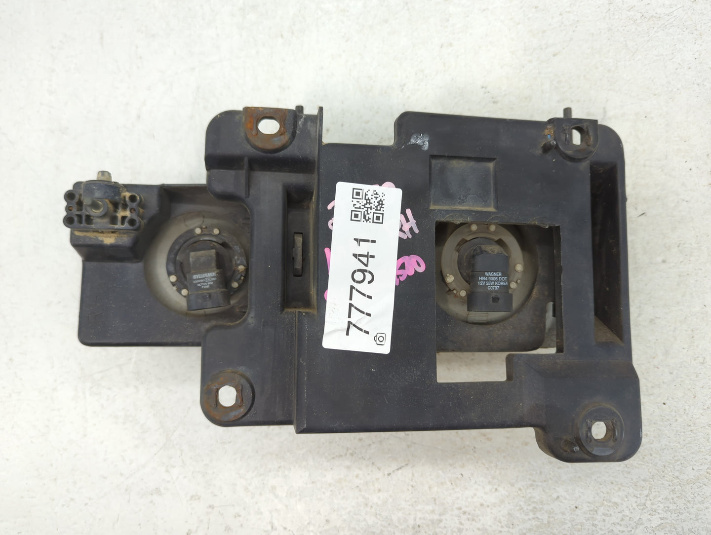 Chevrolet C1500 Passenger Right Oem Head Light Headlight Lamp - Oemusedautoparts1.com