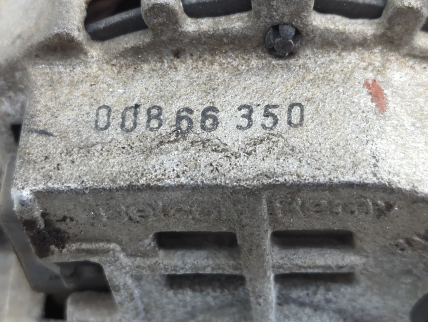 1992 Chevrolet Camaro Alternator Replacement Generator Charging Assembly Engine OEM P/N:00866350 Fits OEM Used Auto Parts - 