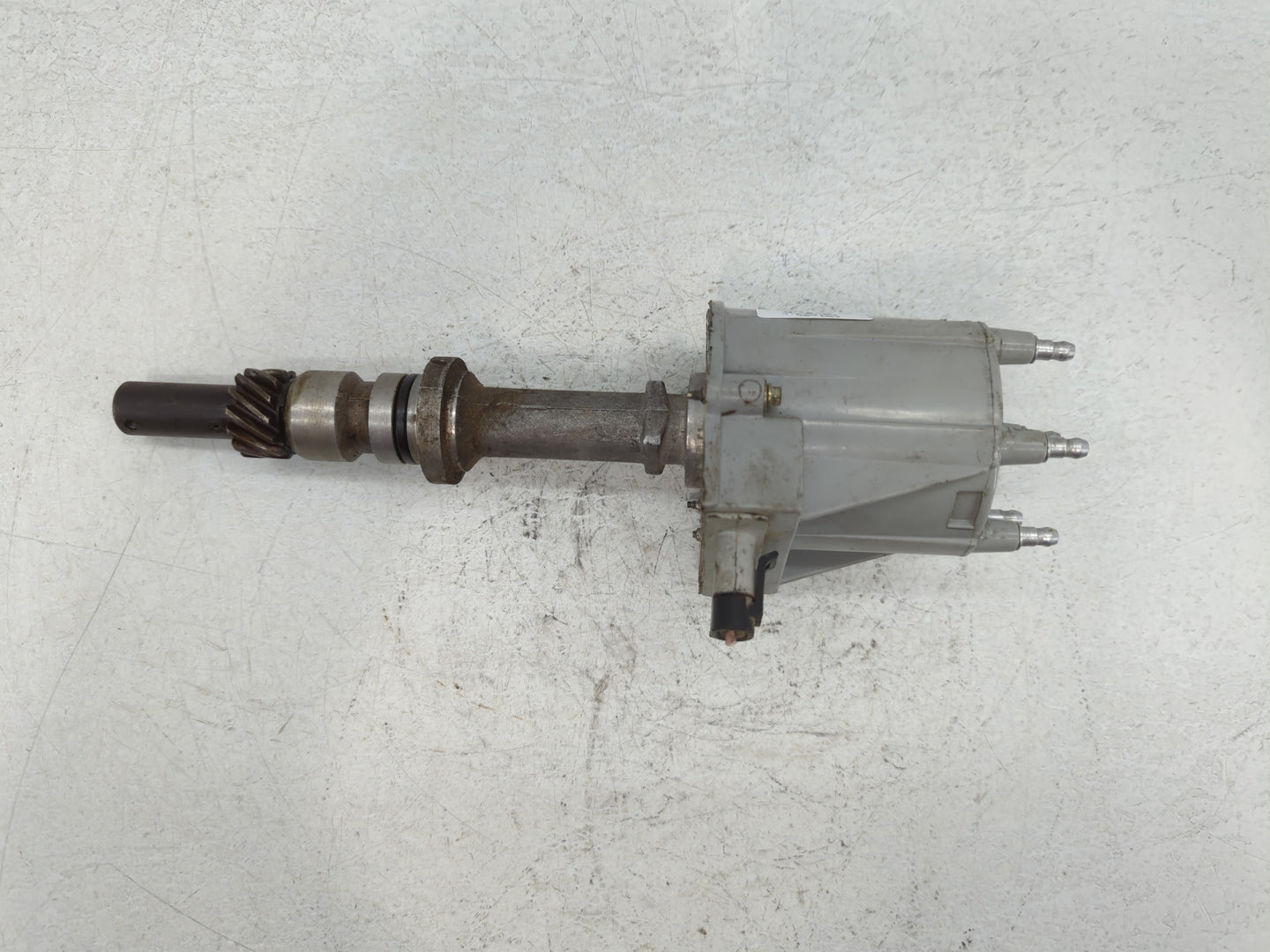 1992 Chevrolet Camaro Engine Ignition Distributor OEM Fits OEM Used Auto Parts - Oemusedautoparts1.com