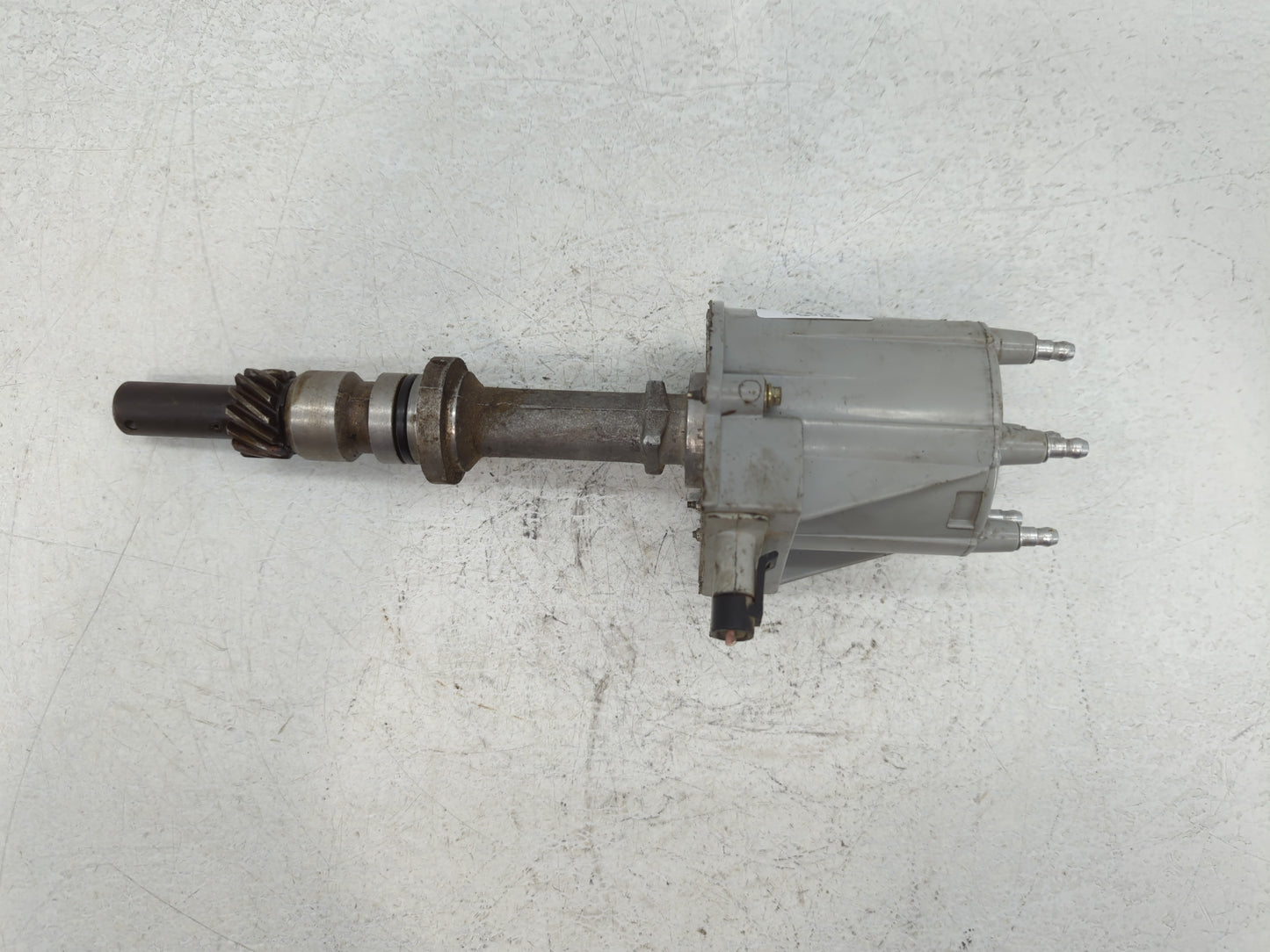 1992 Chevrolet Camaro Engine Ignition Distributor OEM Fits OEM Used Auto Parts - Oemusedautoparts1.com