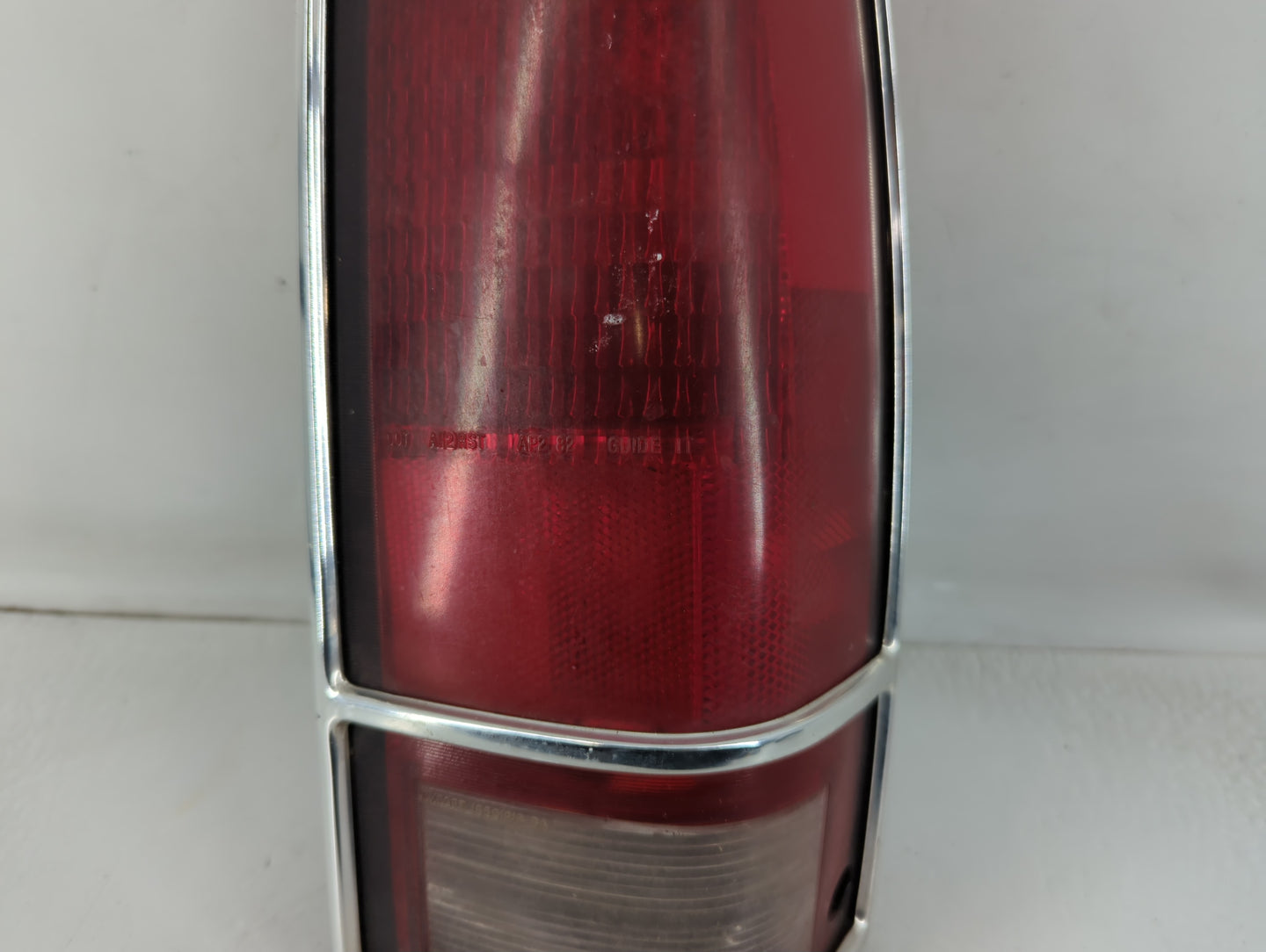 1992 Chevrolet S10 Tail Light Assembly Driver Left OEM P/N:16501242 Fits OEM Used Auto Parts - Oemusedautoparts1.com