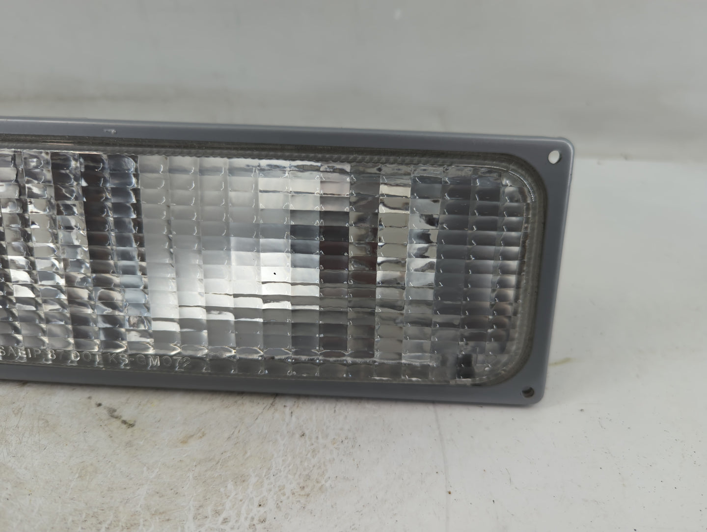 1992 Chevrolet Suburban 1500 Driver Left Oem Fog Light Lamp - Oemusedautoparts1.com
