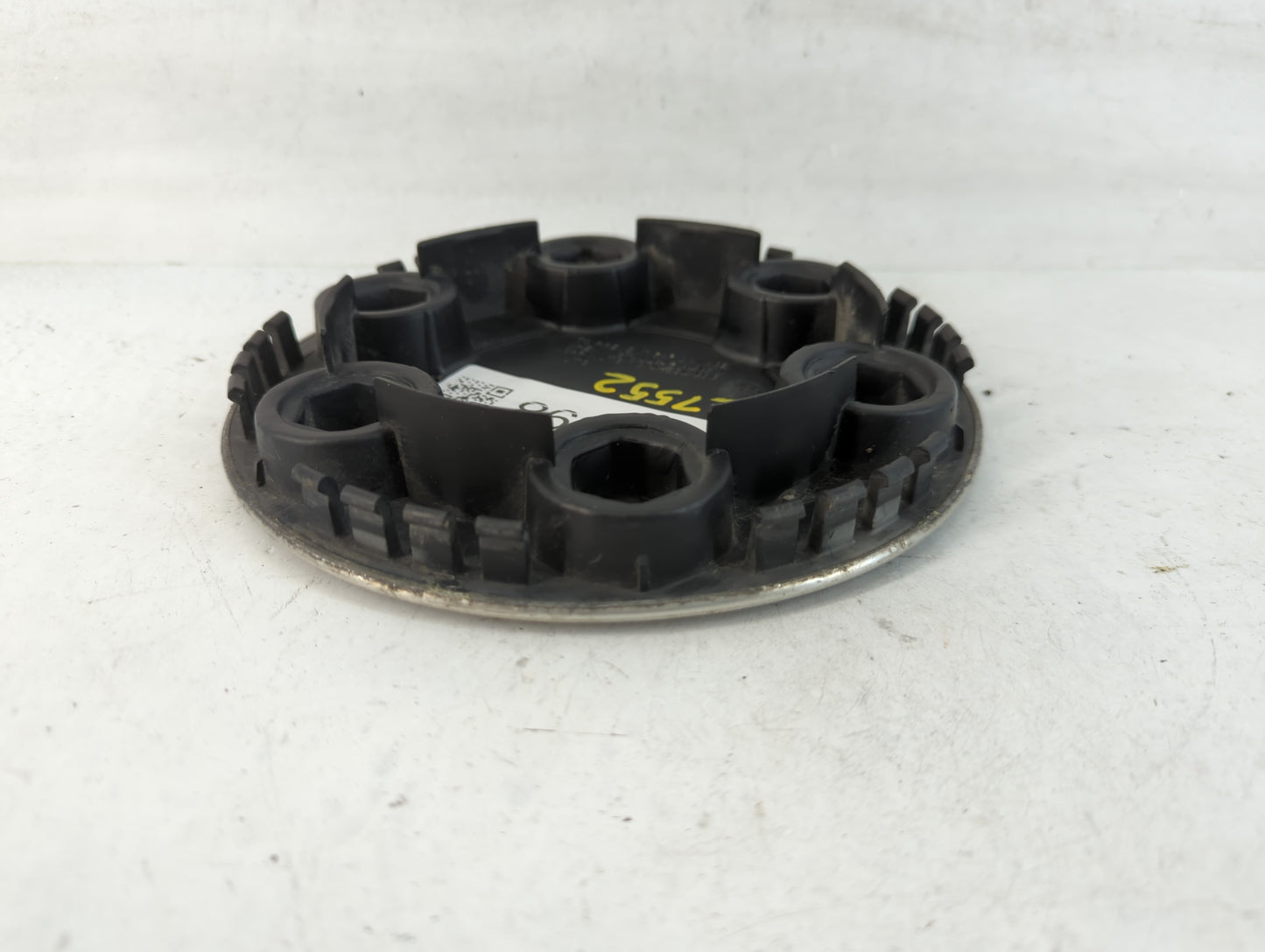 1992 Chevrolet Tahoe Center Cap Oem - Oemusedautoparts1.com