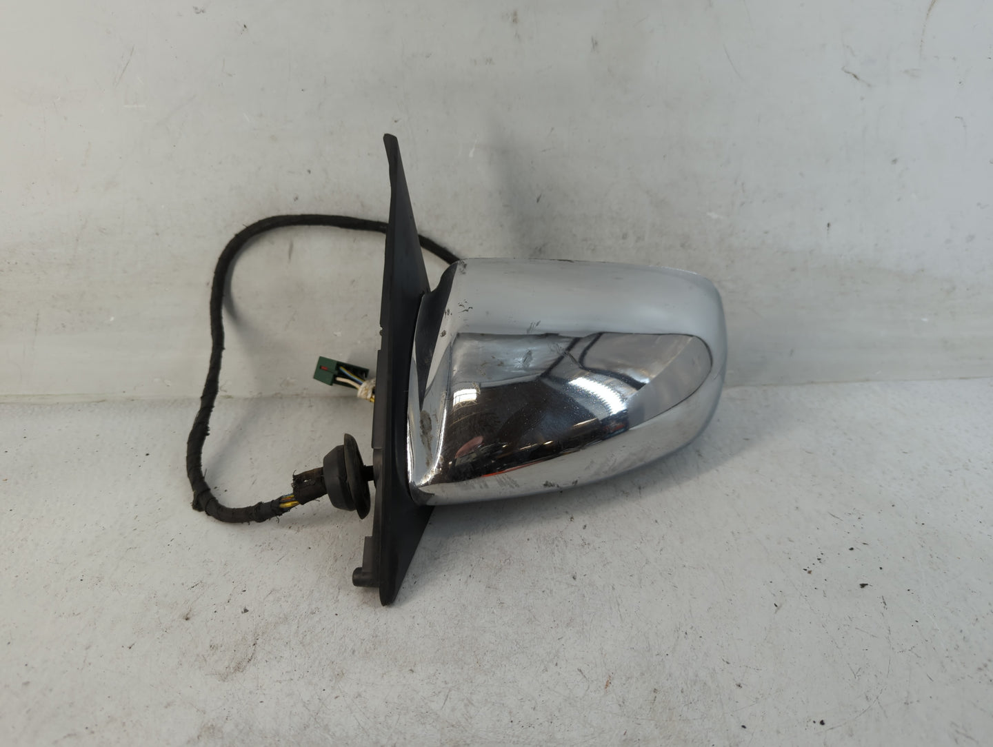 1992 Chrysler Imperial Side Mirror Replacement Driver Left View Door Mirror Fits OEM Used Auto Parts - Oemusedautoparts1.com