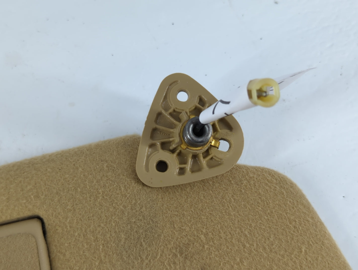1992 Chrysler Imperial Sun Visor Shade Replacement Passenger Right Mirror Fits OEM Used Auto Parts - Oemusedautoparts1.com