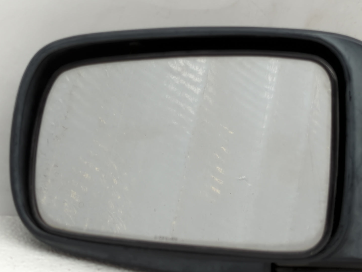 1992-1995 Dodge Caravan Driver Side View Mirror - Left Door Mirror OEM Used - Oemusedautoparts1.com