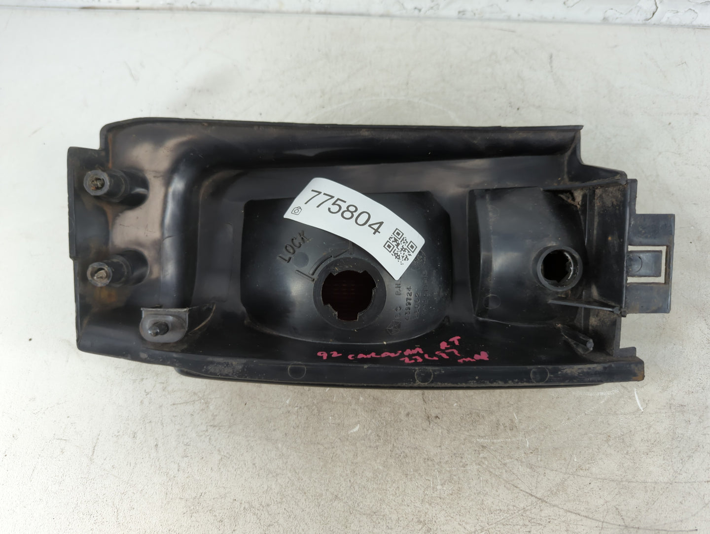 1992 Dodge Grand Caravan Tail Light Assembly Driver Left OEM P/N:1911011-13 55062, 4399724 Fits OEM Used Auto Parts - Oemuse