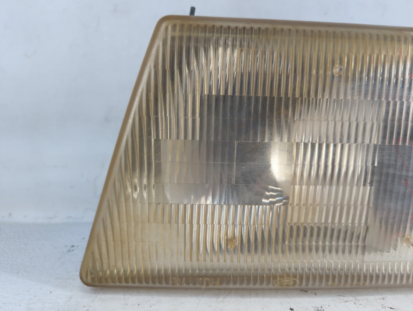 Ford E-150 Driver Left Oem Head Light Headlight Lamp - Oemusedautoparts1.com