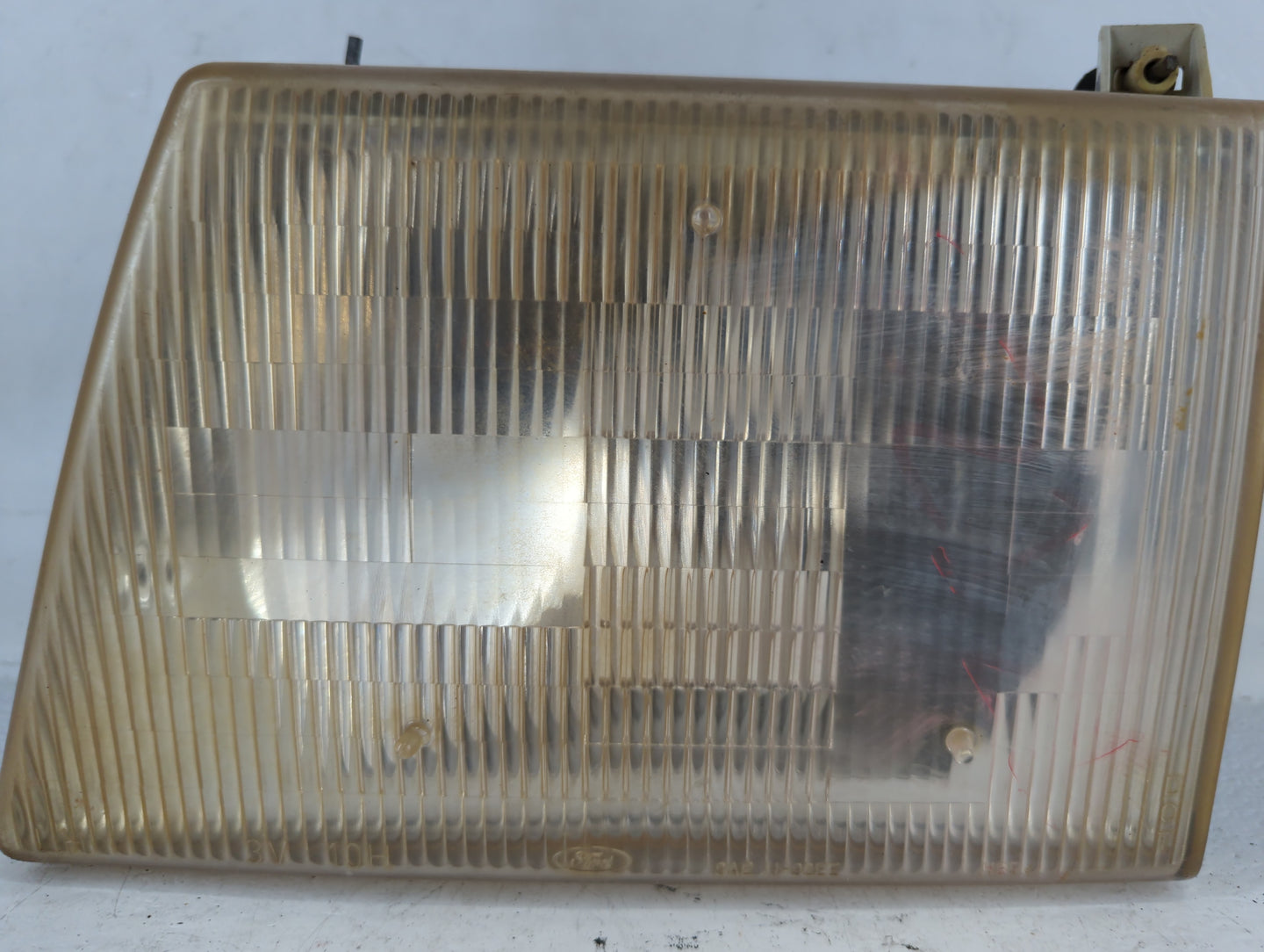 Ford E-150 Driver Left Oem Head Light Headlight Lamp - Oemusedautoparts1.com