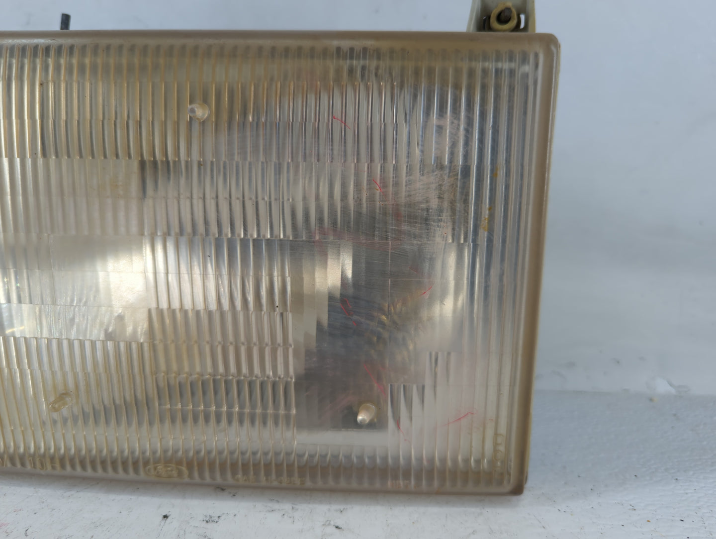 Ford E-150 Driver Left Oem Head Light Headlight Lamp - Oemusedautoparts1.com