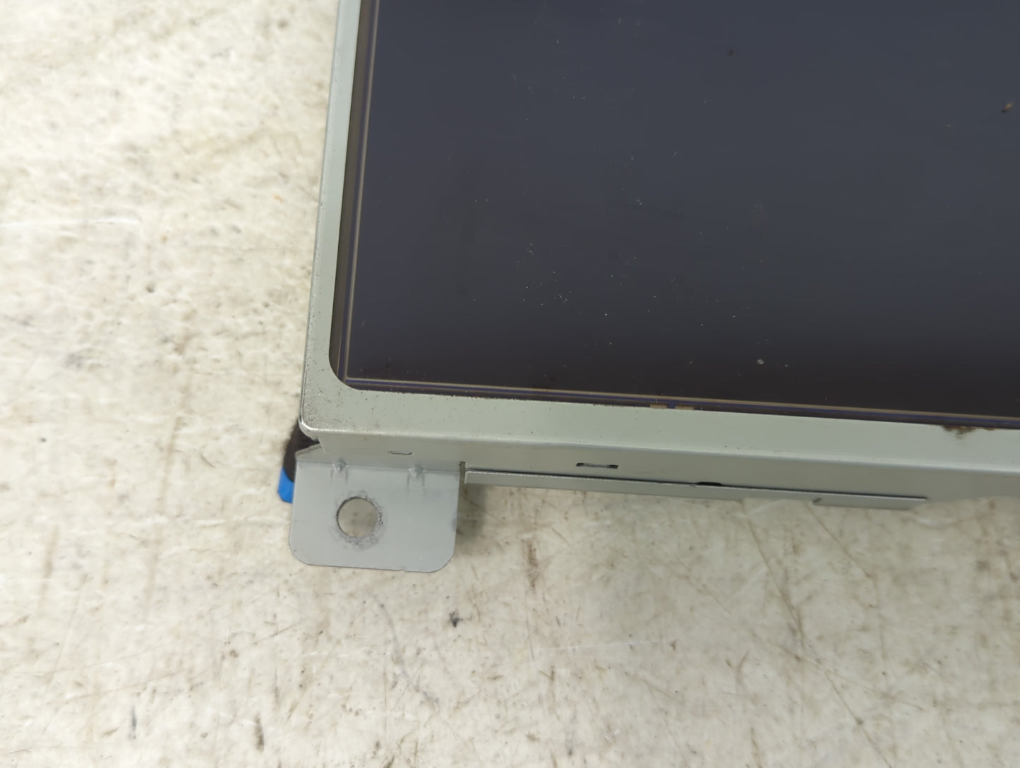 Ford Explorer Information Display Screen - Oemusedautoparts1.com