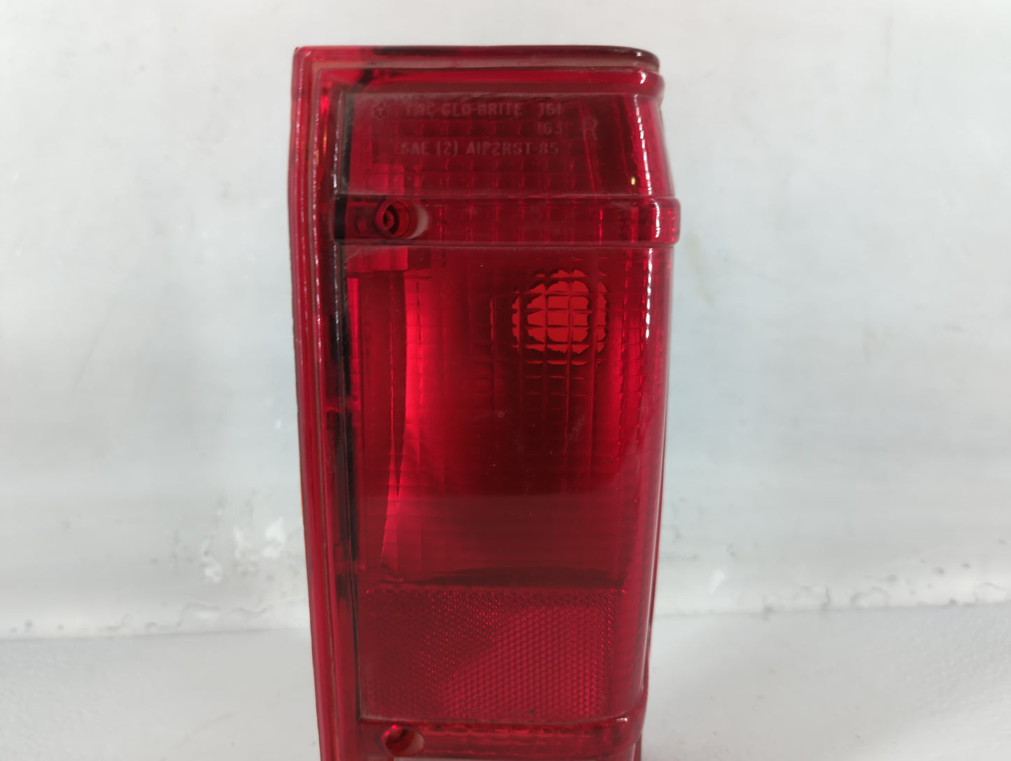 1992 Ford Ranger Tail Light Assembly Passenger Right OEM P/N:161-X Fits OEM Used Auto Parts - Oemusedautoparts1.com