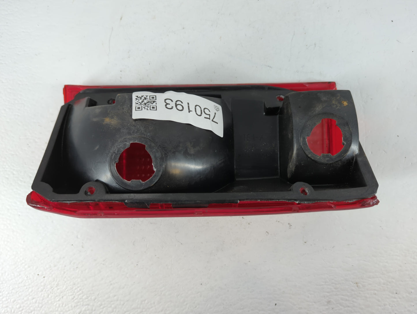 1992 Ford Ranger Tail Light Assembly Passenger Right OEM P/N:161-X Fits OEM Used Auto Parts - Oemusedautoparts1.com