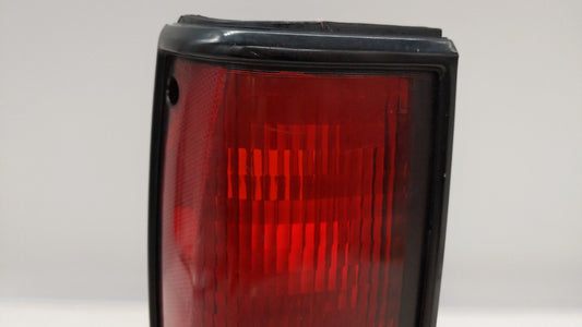 1992 Gmc Typhoon Tail Light Assembly Driver Left OEM P/N:16501483 Fits OEM Used Auto Parts