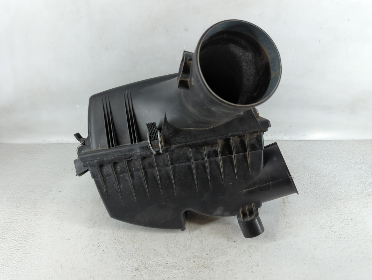 1992 Lexus Es300 Air Cleaner Intake-duct Hose Tube - Oemusedautoparts1.com
