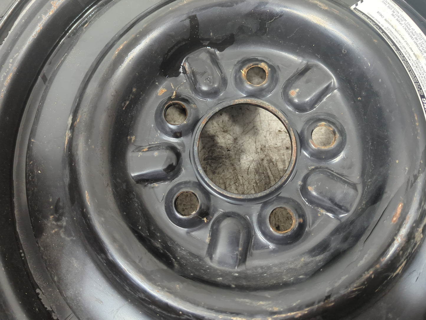 1992 Lincoln Lincoln Continental Spare Donut Tire Wheel Rim Oem - Oemusedautoparts1.com