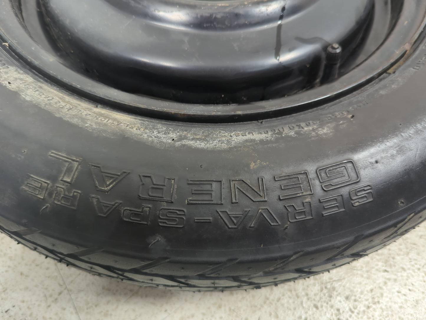 1992 Lincoln Lincoln Continental Spare Donut Tire Wheel Rim Oem - Oemusedautoparts1.com