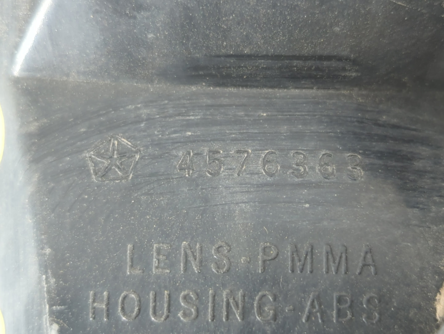 1992 Mitsubishi Diamante Tail Light Assembly Driver Left OEM P/N:4576363 Fits OEM Used Auto Parts - Oemusedautoparts1.com
