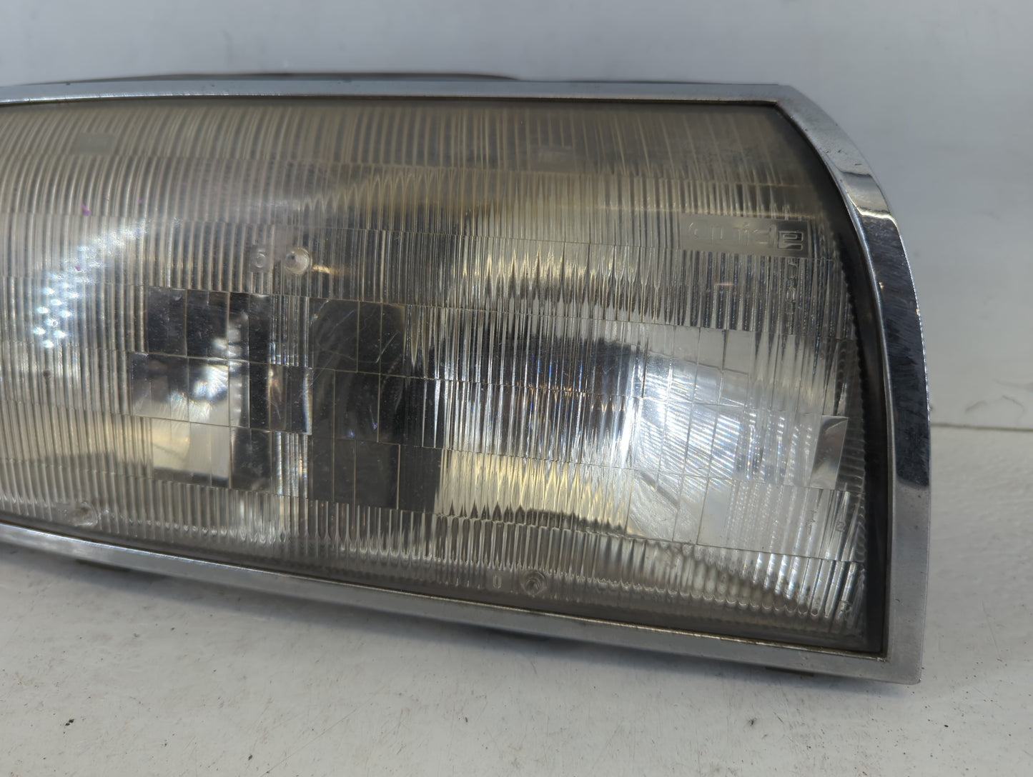 1992 Oldsmobile Delta 88 Driver Left Oem Head Light Headlight Lamp - Oemusedautoparts1.com