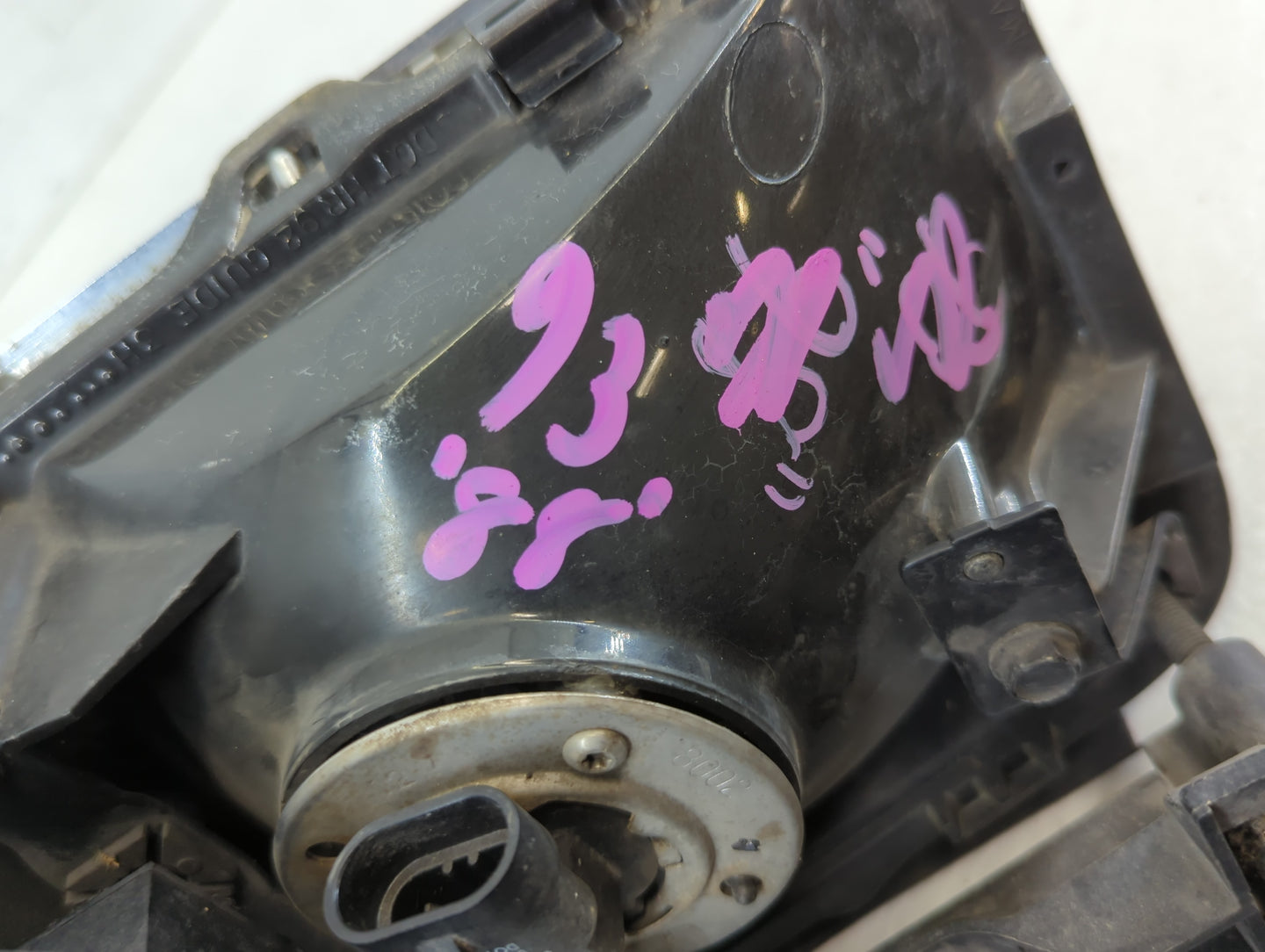 1992 Oldsmobile Delta 88 Driver Left Oem Head Light Headlight Lamp - Oemusedautoparts1.com