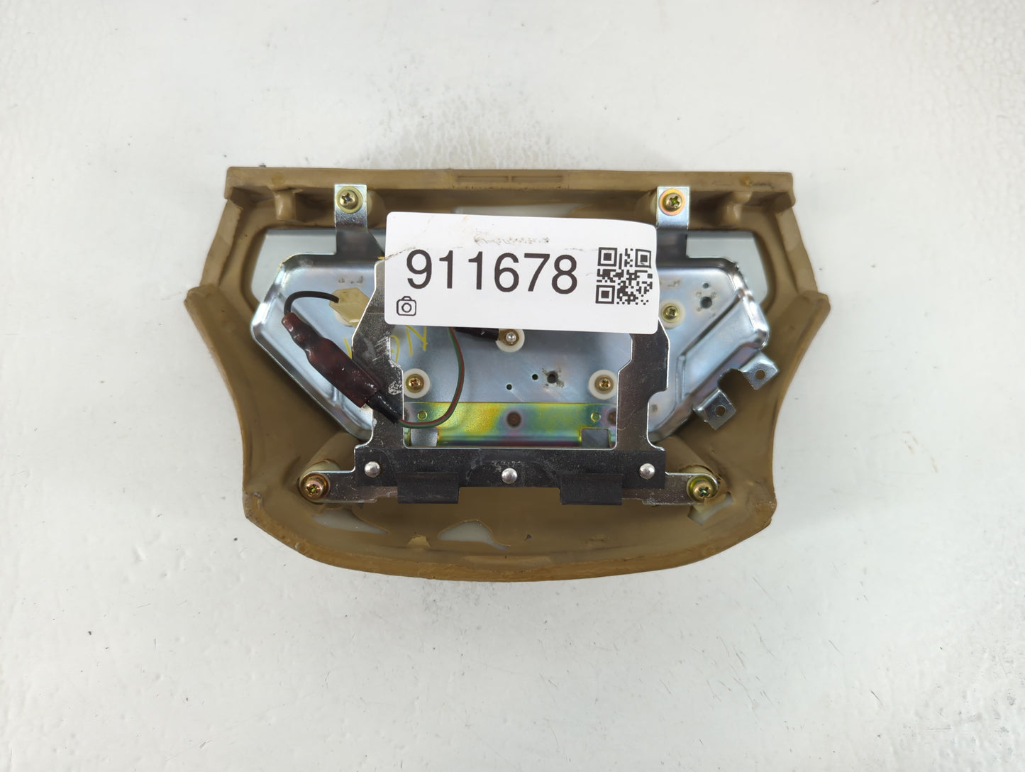 1992 Subaru Legacy Air Bag Driver Left Steering Wheel Mounted Fits OEM Used Auto Parts - Oemusedautoparts1.com