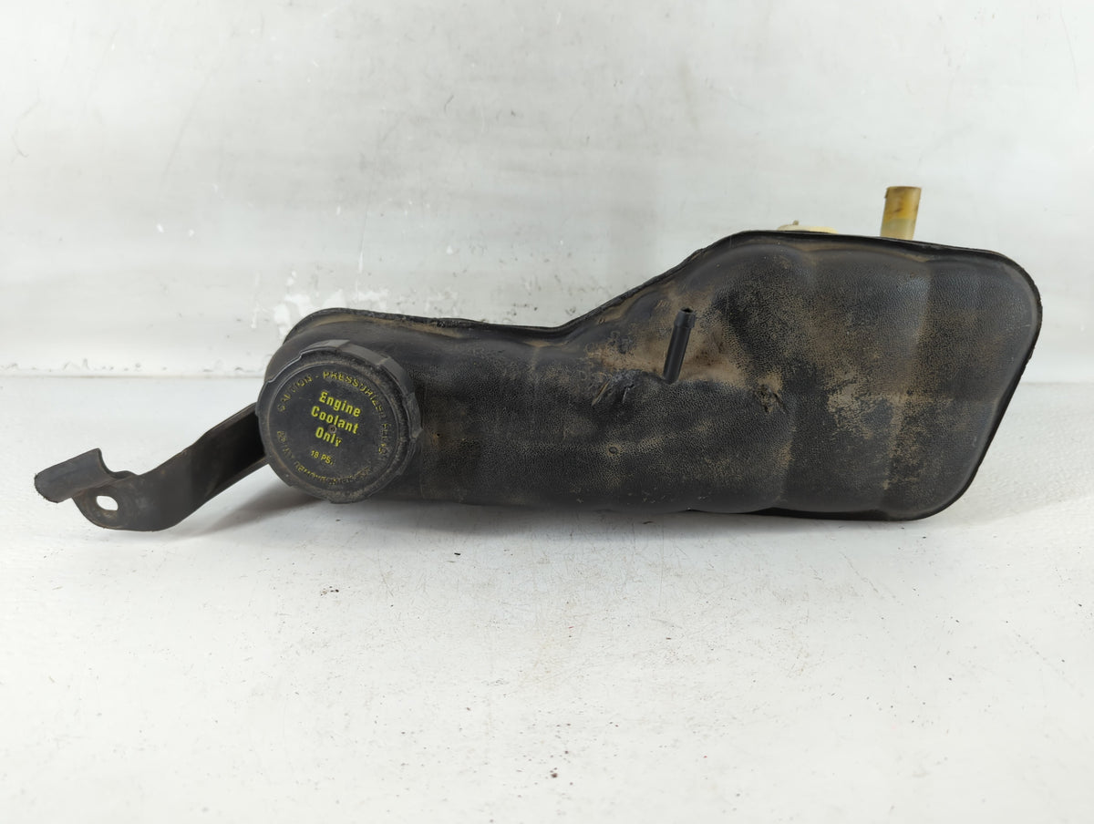 1993 Buick Skylark Radiator Coolant Overflow Expansion Tank Bottle - Oemusedautoparts1.com