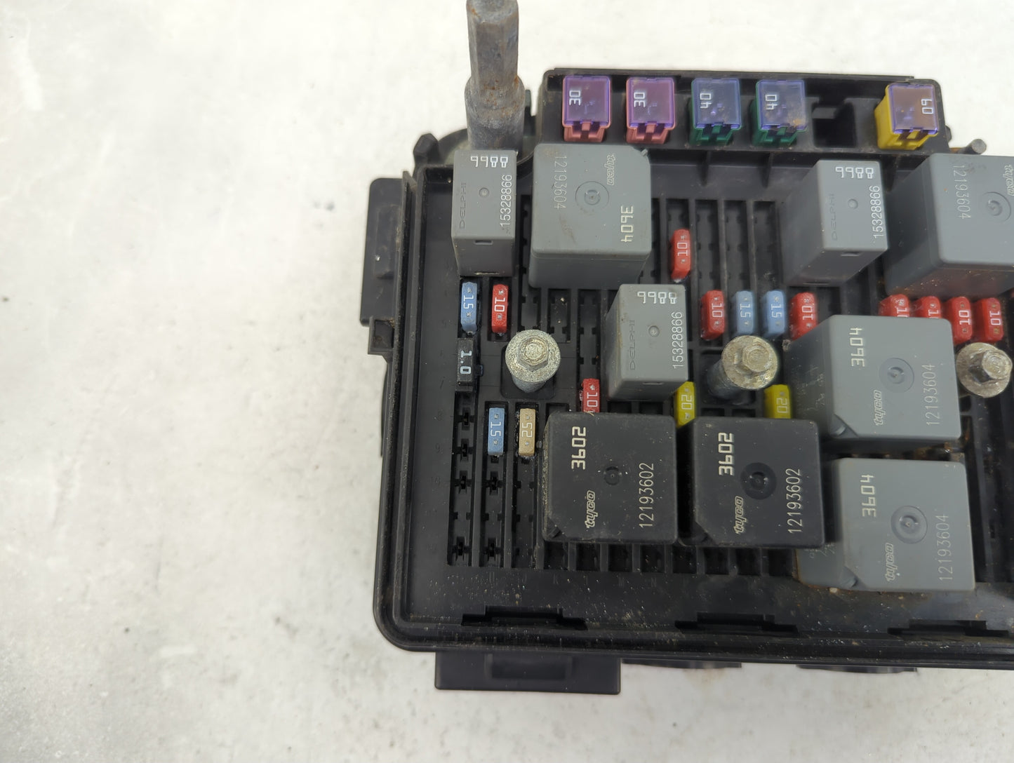 1993 Chevrolet 1500 Pickup Fusebox Fuse Box Panel Relay Module P/N:13534920 15328866, 12193604, 12193602 Fits OEM Used Auto 