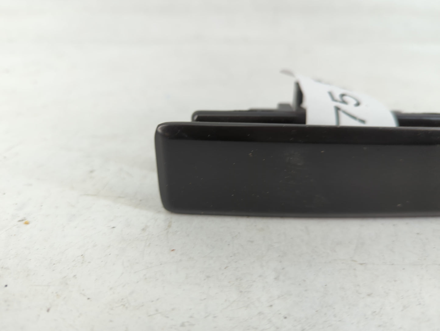1993 Chevrolet Astro Passenger Front Right Door Handle Exterior Assembly - Oemusedautoparts1.com