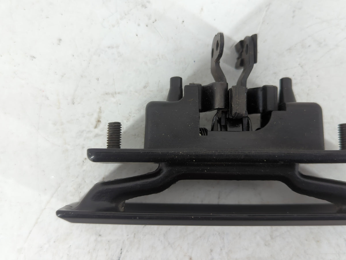 1993 Chevrolet Astro Passenger Front Right Door Handle Exterior Assembly 778985 - Oemusedautoparts1.com